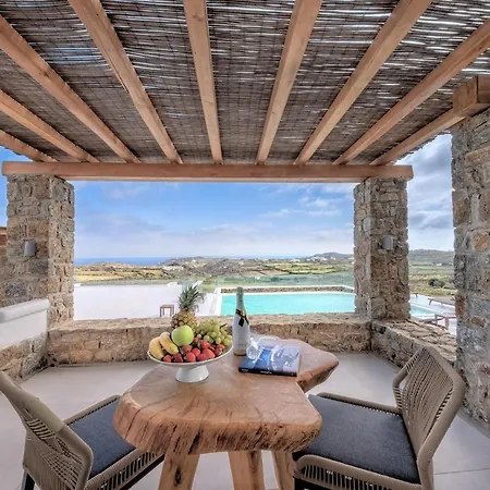 Ξενοδοχείο Legendary Plintri