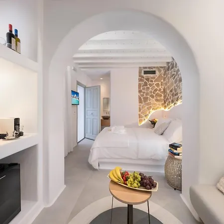 Legendary Hotel 4*