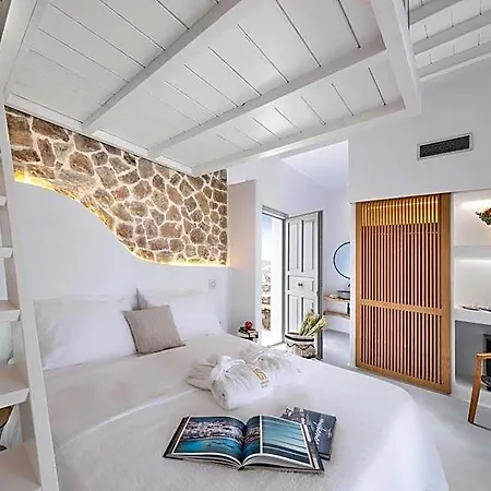 Legendary Hotel 3*